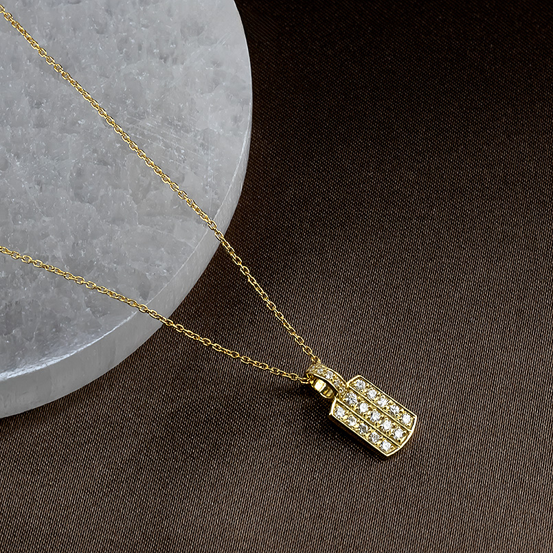 18金 ネックレス トップ メンズ ダイヤモンド ゴールド イエローゴールドk18 18k ペンダント シンプル 男性 人気 送料無料 セール saleの画像