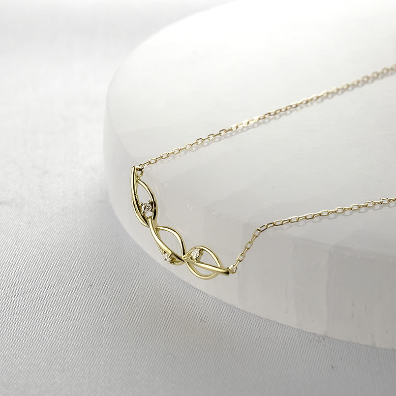 18金 ネックレス ダイヤモンド リーフ レディース チェーン ゴールド 18k シンプル スリーストーン イエローゴールドk18 男女兼用 あすつく 送料無料 セールの画像