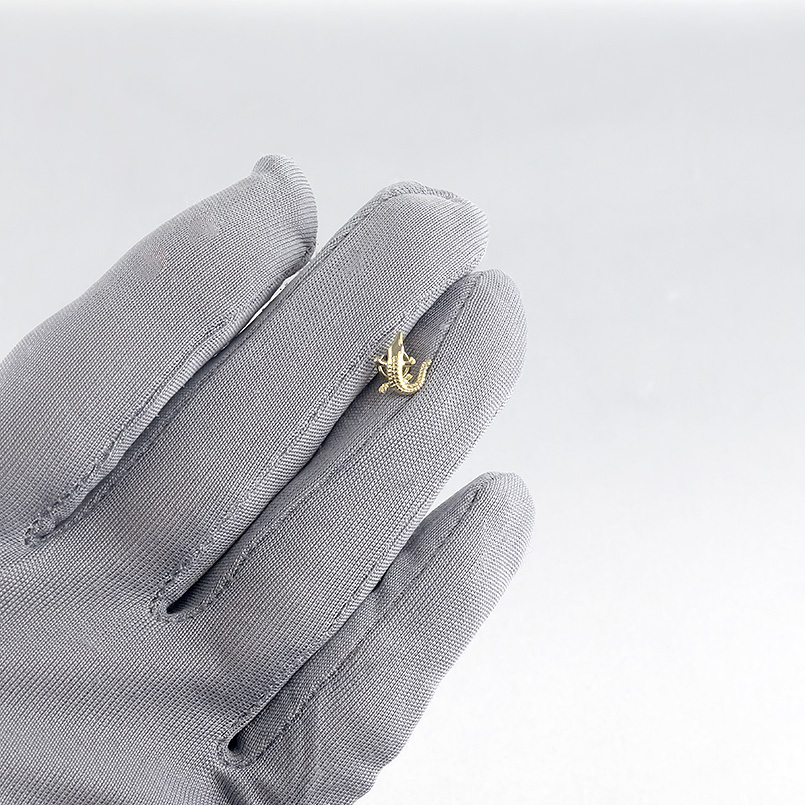 18金 ピアス クロコダイル 片耳 レディース キャッチのいらないピアス ワニ 鰐 ゴールド 18k キャッチナッシャー つけっぱなし あすつく 送料無料 セール saleの画像