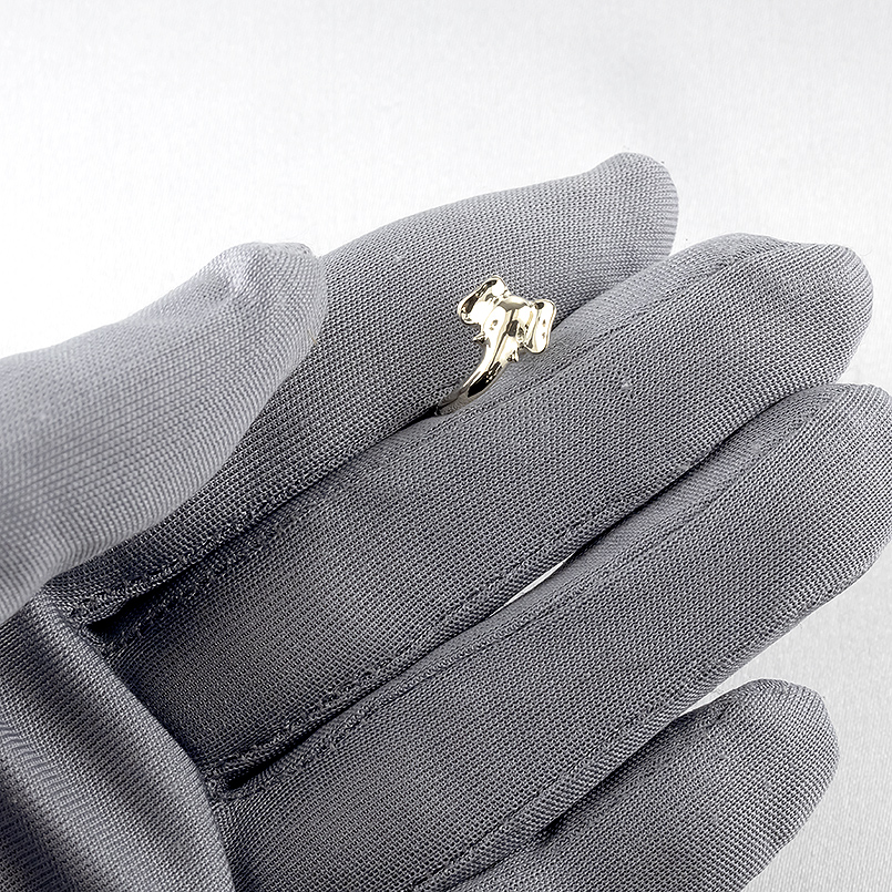 ゴールド ピアス ぞうゾウ 象 つけっぱなし 簡単装着 レディース 片耳 キャッチのいらないピアス 10k キャッチナッシャー あすつく 送料無料 セール saleの画像