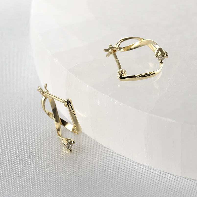 18金 フープピアス ダイヤモンド レディース ピアス ペア ゴールド 18k イエローゴールドk18 シンプル おしゃれ 人気 あすつく 送料無料 セール saleの画像