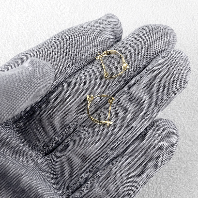 18金 フープピアス ダイヤモンド レディース ピアス ペア ゴールド 18k イエローゴールドk18 シンプル おしゃれ 人気 あすつく 送料無料 セール saleの画像