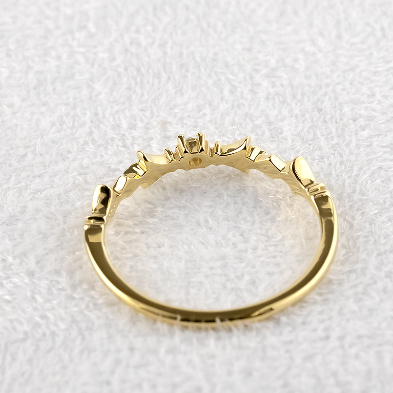 18金 リング ダイヤモンド 一粒 ユリの紋章 ゴールド 18k 細め 華奢 婚約指輪 ピンキーリング 普段使い シンプル 百合の紋章 男女兼用 送料無料 セール saleの画像