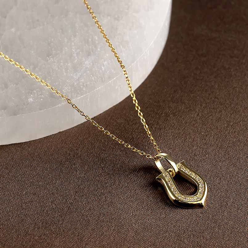 18金 ネックレス トップ ダイヤモンド 馬蹄 メンズ チェーン ゴールド 18k ペンダントトップ ホースシュー 蹄鉄 シンプル 送料無料 セール saleの画像