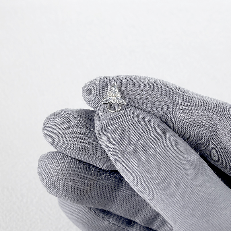 プラチナ ピアス ダイヤモンド アクアマリン 片耳 レディース 夏 pt900 簡単装着 キャッチのいらないピアス キャッチナッシャー あすつく 送料無料 セール saleの画像