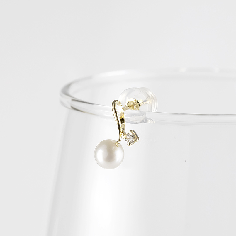 18金 ピアス パール 真珠 レディース ダイヤモンド ペア ゴールド 18k アコヤ あこや真珠 フォーマル イエローゴールドK18 あすつく 送料無料 セール saleの画像