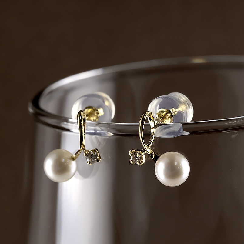 18金 ピアス パール 真珠 レディース ダイヤモンド ペア ゴールド 18k アコヤ あこや真珠 フォーマル イエローゴールドK18 あすつく 送料無料 セール saleの画像
