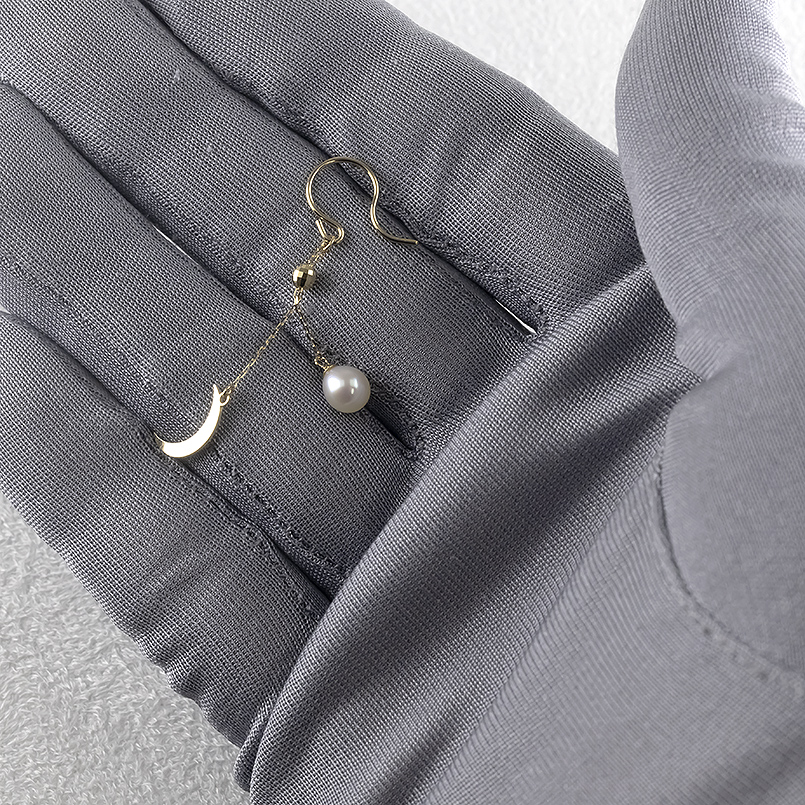 18金 ピアス ペア パール 月 揺れる ゆれる ゴールド 18k アコヤ あこや真珠 フォーマル 本真珠 金 シンプル 三日月 ミラーボール 男女兼用 あすつく 送料無料の画像