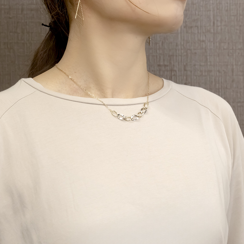 ITALY 18K 刻印有り レディース3連ネックレス 。 中古品 Yahoo!オークション -「italy刻印」(ゴールド) (ネックレス