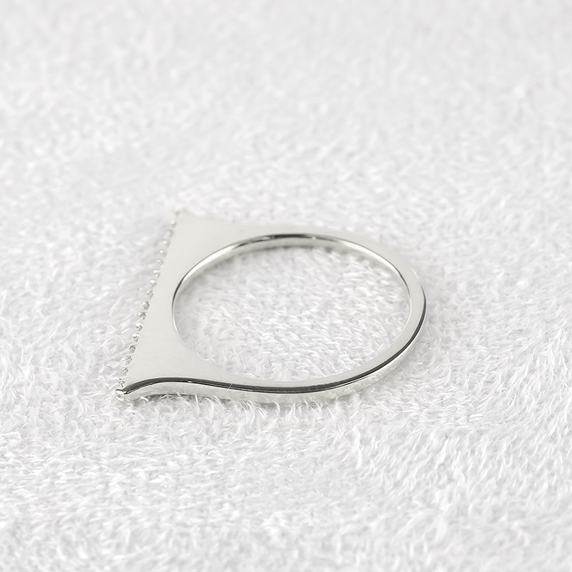 プラチナ リング レディース ダイヤモンド 0.14ct 細め pt900 一文字リング ストレート シンプル ピンキーリング 婚約指輪 おしゃれ 人気 送料無料 セール saleの画像