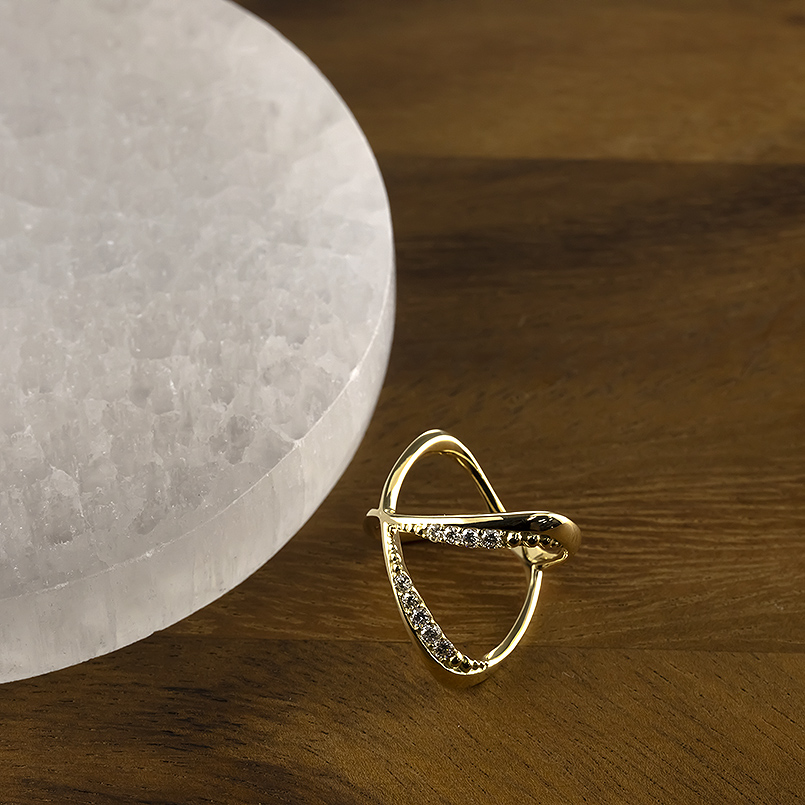 婚約指輪 18金 リング ダイヤモンド 0.26ct レディース 大ぶり 幅広 