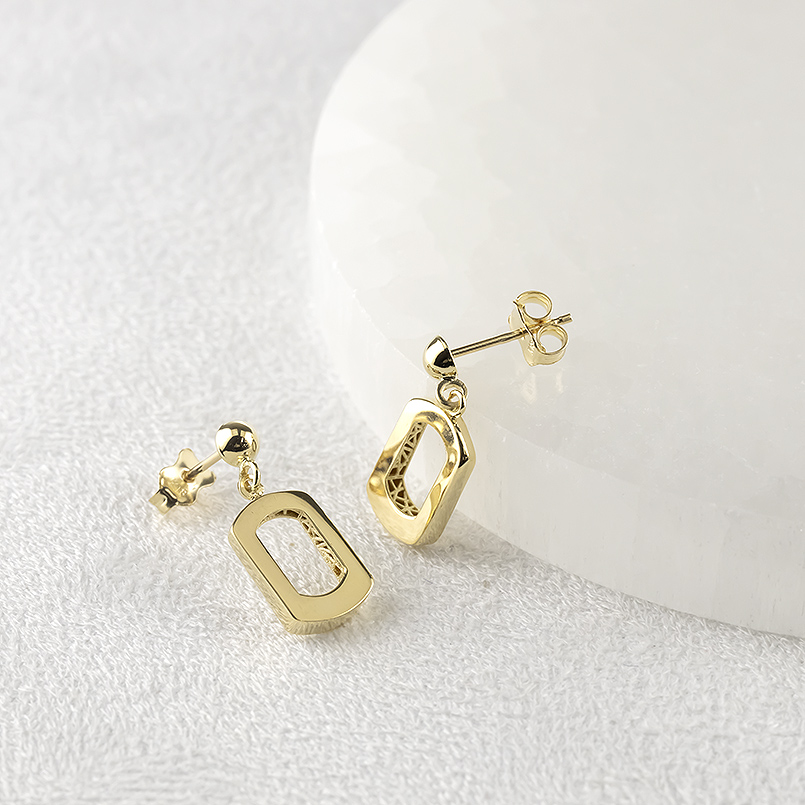 18金 ピアス ペア レディース 揺れる ゆれる ゴールド 18k 普段使い オフィス フォーマル イエローゴールドk18 シンプル おしゃれ あすつく 送料無料 セールの画像