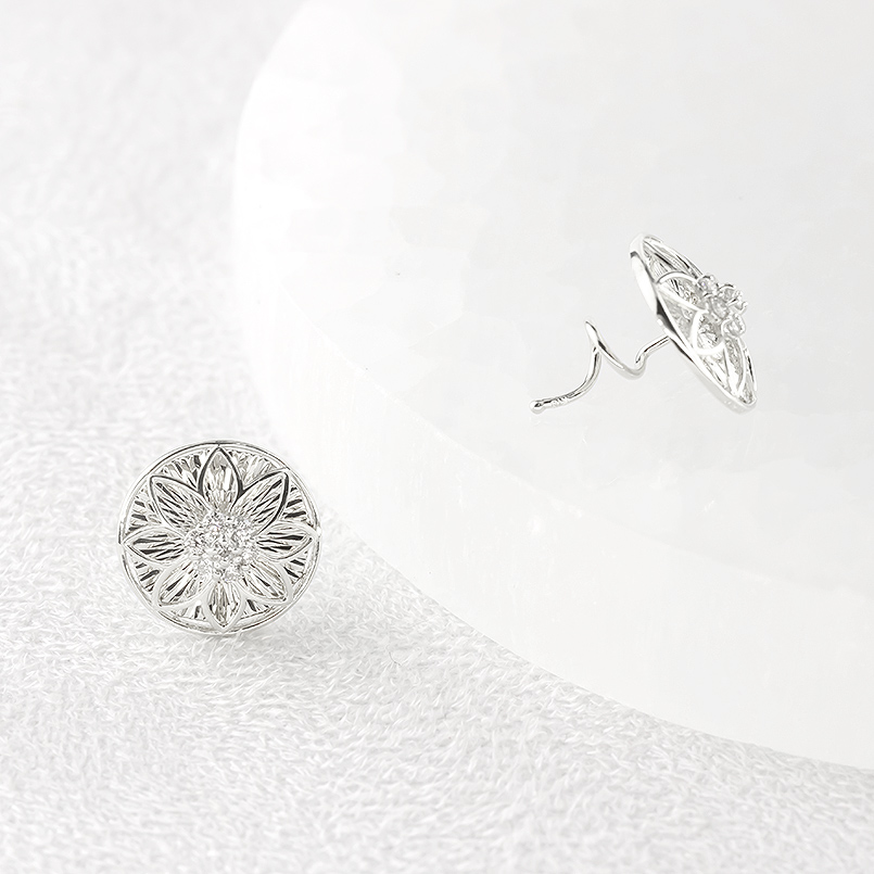 プラチナ ピアス レディース ダイヤモンド 0.2ct ペア pt900 キャッチのいらないピアス キャッチナッシャー 簡単装着 花 フラワー あすつく 送料無料 セールの画像