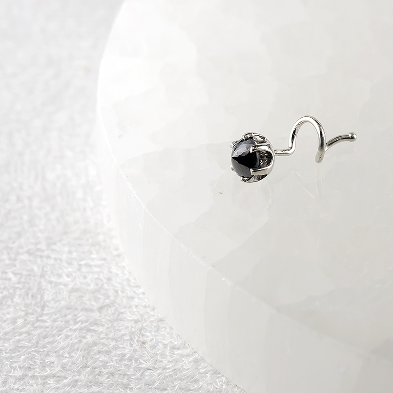プラチナ ピアス レディース ブラックダイヤモンド 0.3ct 片耳 pt900 つけっぱなし 簡単装着 キャッチのいらないピアス キャッチナッシャー あすつく 送料無料の画像