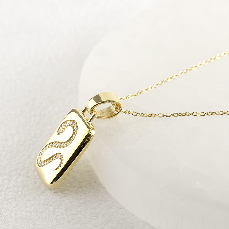 18金 ネックレス 蛇 ダイヤモンド メンズ ペンダントトップ お守り ゴールド 18k へび ヘビ スネーク インゴット型 巳年 人気 おしゃれ 送料無料 セール saleの画像
