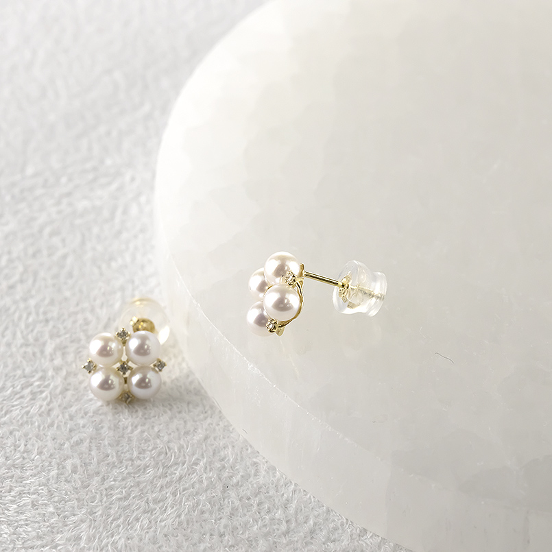 18金 ピアス パール 真珠 ダイヤモンド ペア レディース ゴールド 18k フォーマル 普段使い アコヤ真珠 あこや シンプル おしゃれ あすつく 送料無料 セールの画像
