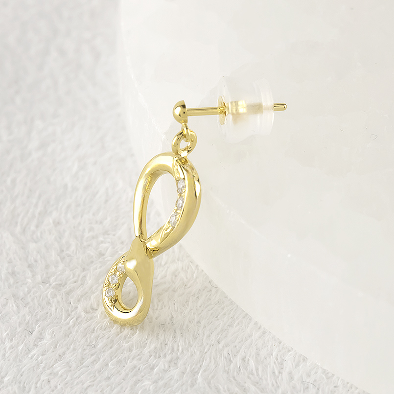 18金 蛇 ピアス ダイヤモンド 片耳 インフィニティ 選べる デザイン お守り メンズ ゴールド 18k へび ヘビ スネーク 人気 巳年 送料無料 セール saleの画像