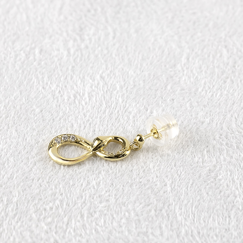 18金 蛇 ピアス ダイヤモンド 片耳 インフィニティ 選べる デザイン お守り メンズ ゴールド 18k へび ヘビ スネーク 人気 巳年 送料無料 セール saleの画像