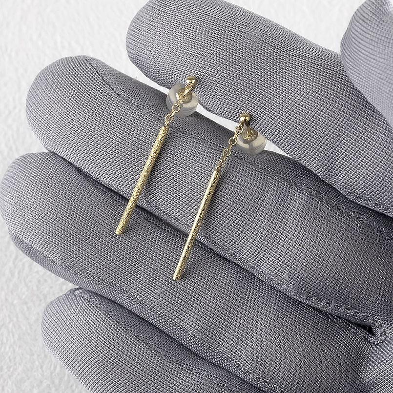 18金 ピアス ペア レディース バー 揺れる ゆれる ゴールド 18k パイプ オフィス フォーマル イエローゴールドk18 シンプル おしゃれ あすつく 送料無料 セールの画像