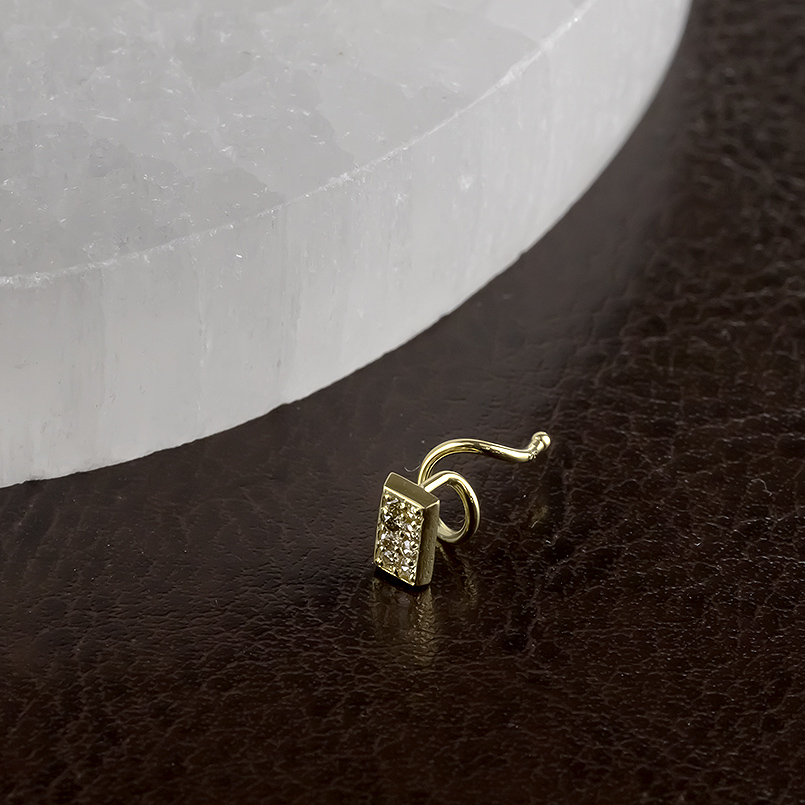 18金 ピアス ダイヤモンド ライトブラウン 片耳 レディース ゴールド 18k 簡単装着 キャッチのいらないピアス キャッチナッシャー あすつく 送料無料 saleの画像