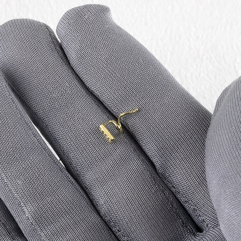 18金 ピアス ダイヤモンド ライトブラウン 片耳 レディース ゴールド 18k 簡単装着 キャッチのいらないピアス キャッチナッシャー あすつく 送料無料 saleの画像