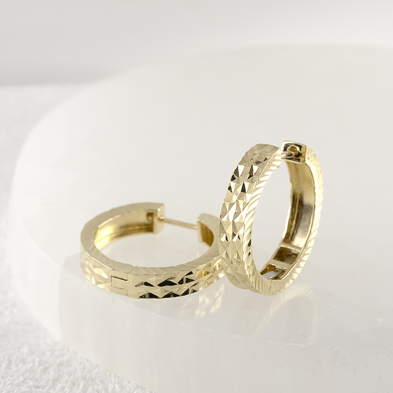 18金 フープピアス ペア 大ぶり メンズ 中折れ式 ピアス ゴールド 18k イエローゴールド リング カット 普段使い 人気 あすつく 送料無料 セール saleの画像