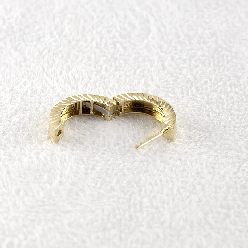 18金 フープピアス 片耳 大ぶり メンズ 中折れ式 ピアス ゴールド 18k イエローゴールド リング カット 普段使い 人気 あすつく 送料無料 セール saleの画像