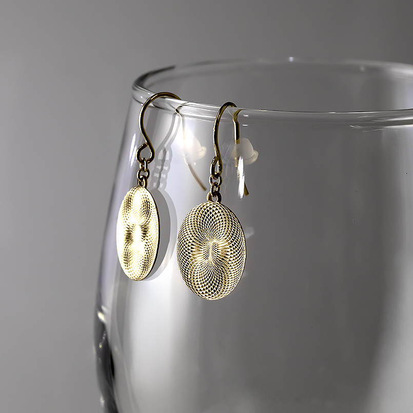 18金 ピアス レディース ペア 揺れる ゆれる ゴールド 18k ホログラム フックピアス 普段使い フォーマル シンプル あすつく 送料無料 セール SALE_6