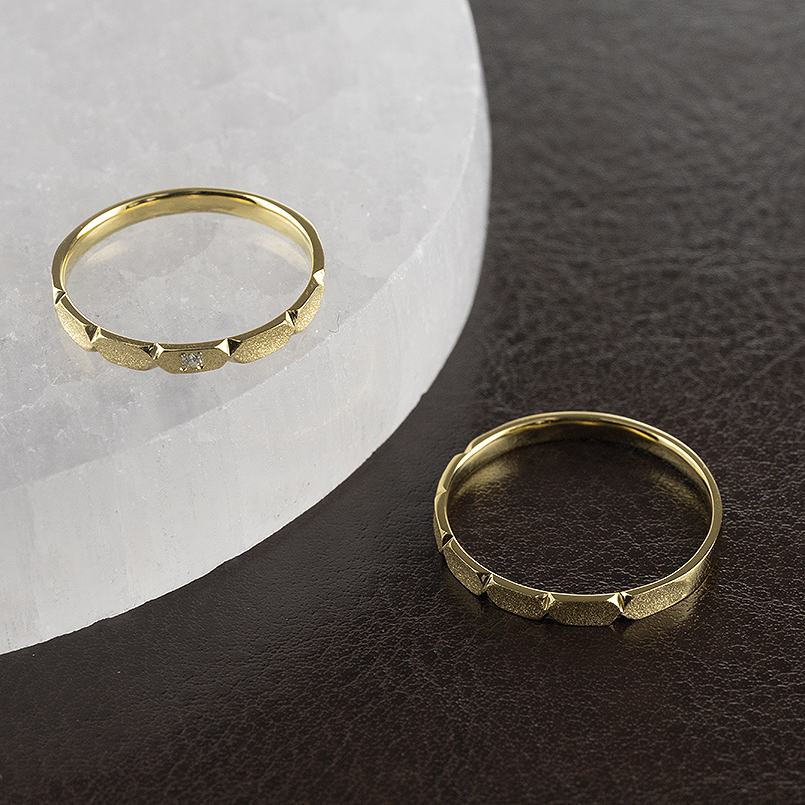 ゴールド ペアリング ダイヤモンド 2本セット 10k 結婚指輪 指輪 ペア マリッジリング シンプル ストレート ダイヤモンドダスト 送料無料 セール saleの画像
