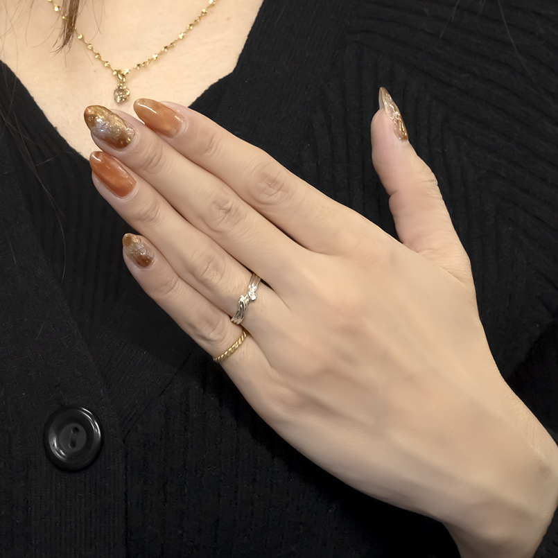 シルバー リング 蛇 ダイヤモンド レディース お守り sv925 指輪 ヘビ へび スネーク ピンキーリング 婚約指輪 シンプル 人気 巳年 送料無料 セール saleの画像