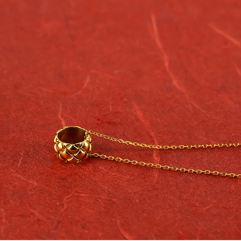 24金 ペンダントトップ 純金 ネックレス トップ 蛇 鱗 メンズ リング 金 ゴールド 24k ウロコ ヘビ スネーク お守り シンプル 人気 送料無料 あすつく セールの画像