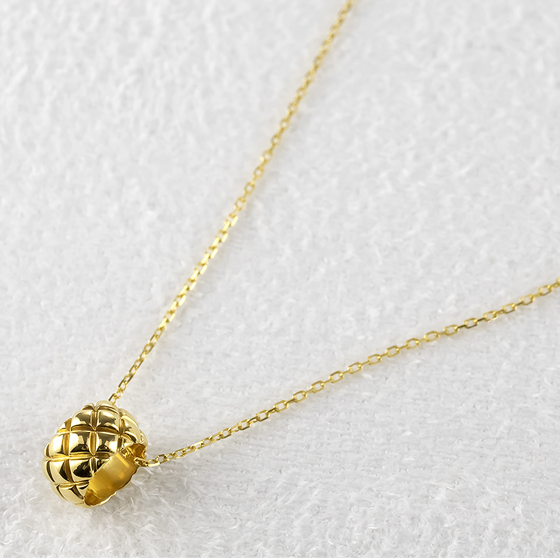 24金 ペンダントトップ 純金 ネックレス トップ 蛇 鱗 メンズ リング 金 ゴールド 24k ウロコ ヘビ スネーク お守り シンプル 人気 送料無料 あすつく セールの画像