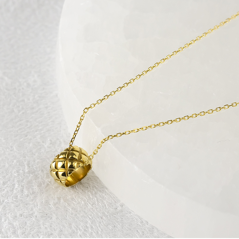24金 ペンダントトップ 純金 ネックレス トップ 蛇 鱗 メンズ リング 金 ゴールド 24k ウロコ ヘビ スネーク お守り シンプル 人気 送料無料 あすつく セールの画像