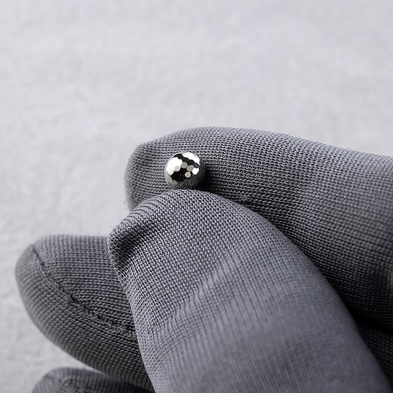プラチナ ピアス 5ミリ 丸玉 片耳 メンズ pt900 ミラーボール 簡単装着 キャッチのいらないピアス キャッチナッシャー シンプル あすつく 送料無料 セール saleの画像