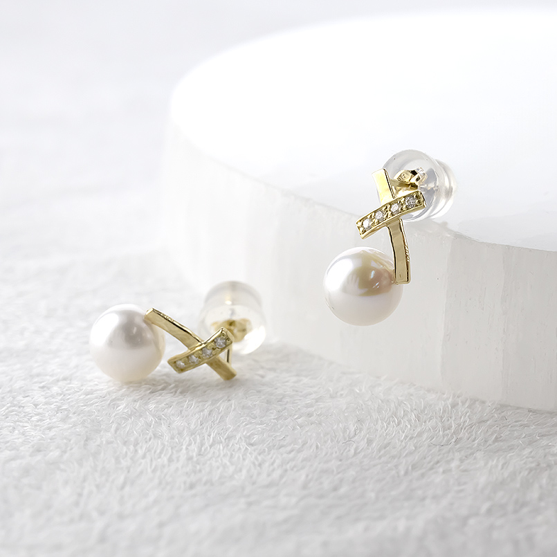 18金 ピアス パール 真珠 ダイヤモンド レディース クロス ペア 揺れる ゆれる ゴールド 18k アコヤ あこや真珠 フォーマル あすつく 送料無料 セール saleの画像