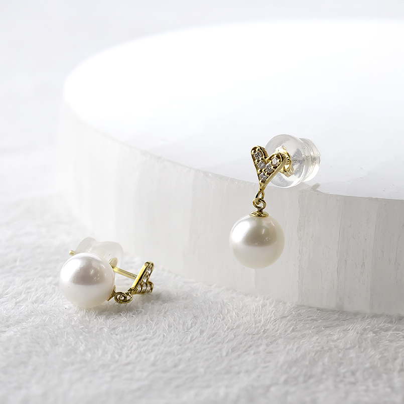18金 ピアス パール 真珠 ダイヤモンド レディース ハート ペア 揺れる ゆれる ゴールド 18k アコヤ あこや真珠 フォーマル あすつく 送料無料 セール saleの画像