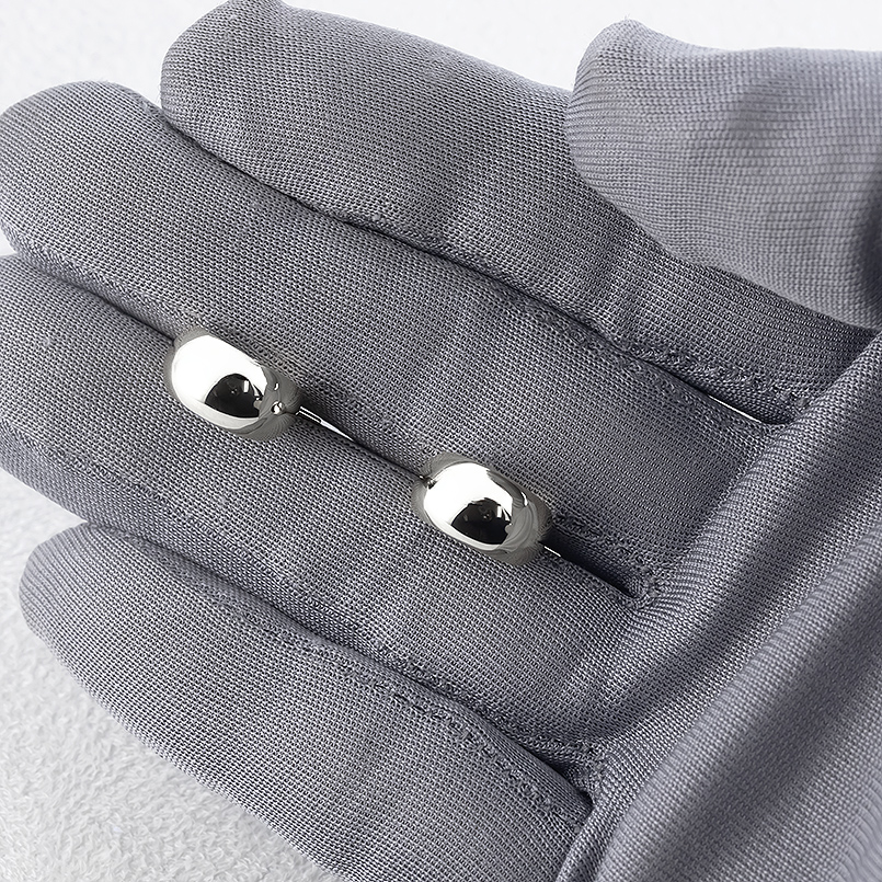 プラチナ フープピアス pt900 月甲 ピアス 幅 7ミリ幅広 ペア フープ リング 月形 三日月 シンプル おしゃれ 人気 男女兼用 あすつく 送料無料 セール saleの画像