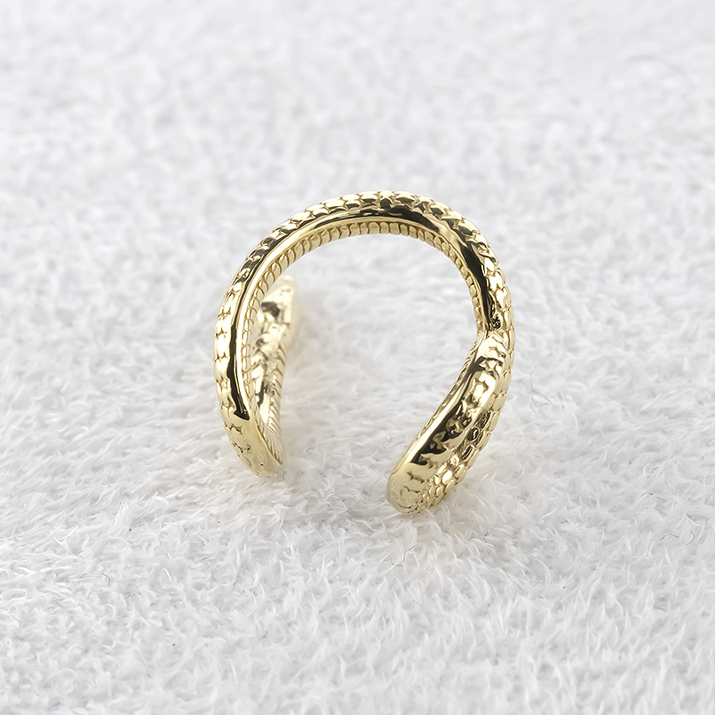 18金 イヤーカフ 蛇 ダイヤモンド 右耳用 レディース イヤーラップ イヤークリップ 片耳 ゴールド 18k 金 ヘビ スネーク へび あすつく 送料無料 セール saleの画像