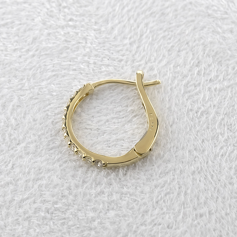 18金 フープピアス ダイヤモンド 0.3ct 大きめ ゴールド 18k 中折れ式 貫通式 フープ 大ぶり シンプル おしゃれ あすつく 男女兼用 送料無料 セール saleの画像