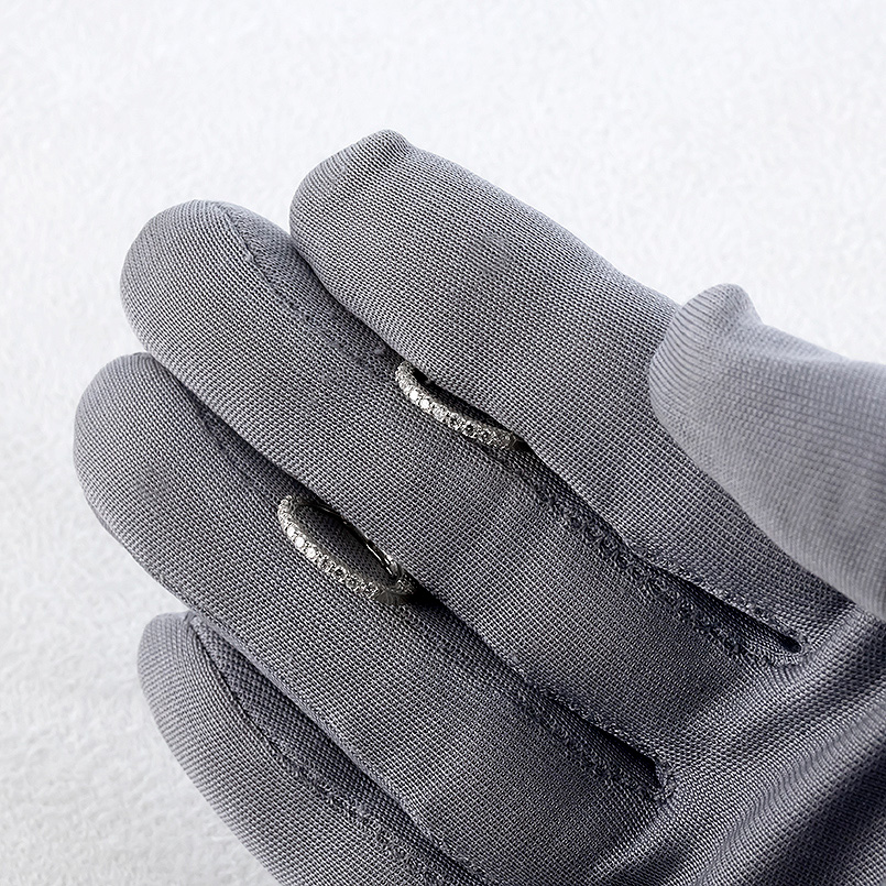 プラチナ フープピアス ダイヤモンド 0.3ct 大きめ レディース pt900 中折れ式 貫通式 フープ 大ぶり シンプル おしゃれ 人気 あすつく 送料無料 セール saleの画像