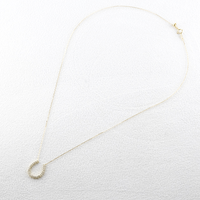 18金 馬蹄 ネックレス ダイヤモンド 0.30ct ペンダントトップ レディース お守り ゴールド 18k ホースシュー 蹄鉄 チェーン シンプル 人気 送料無料 セール saleの画像