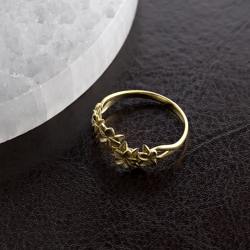 18金 リング ハワイアンジュエリー ゴールド 18k プルメリア 花 普段使い 婚約指輪 ピンキーリング イエローゴールドk18 男女兼用 送料無料 セール saleの画像