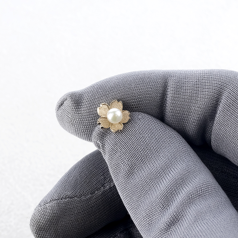 18金 桜 ピアス パール 真珠 レディース 片耳 装着簡単 ピンクゴールド 18k キャッチのいらないピアス アコヤ真珠 キャッチナッシャー 送料無料 saleの画像
