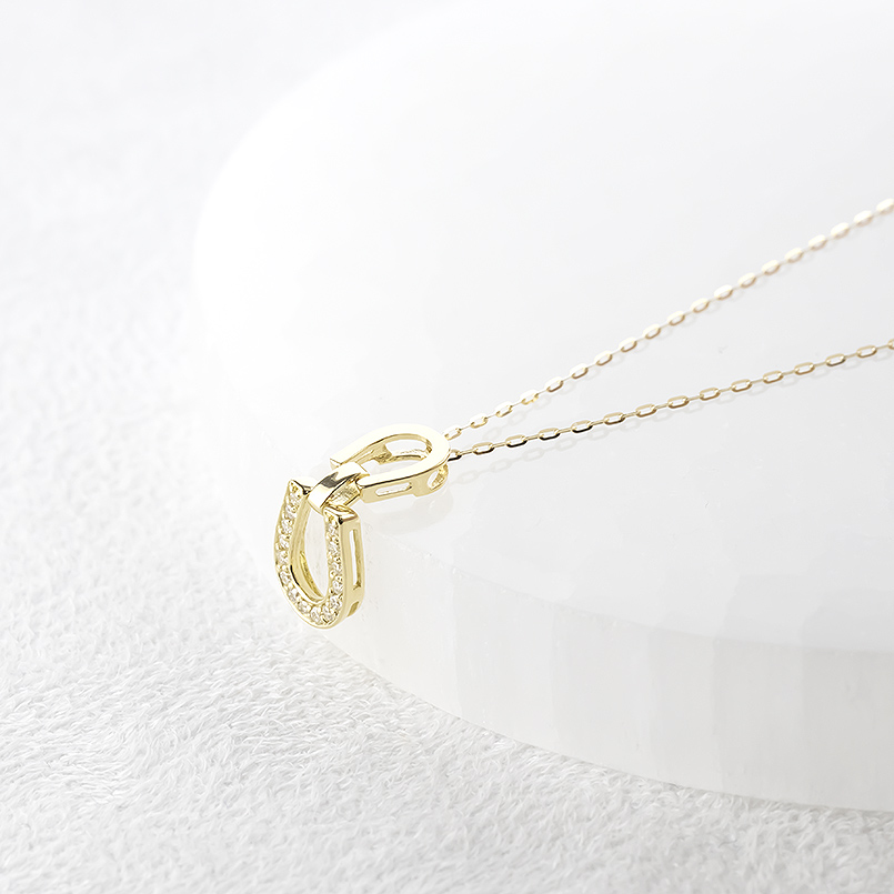 18金 馬蹄 ネックレス ダイヤモンド ペンダントトップ ピンスルー 45cm ゴールド 18k お守り ホースシュー 蹄鉄 男女兼用 あすつく 送料無料 セール saleの画像