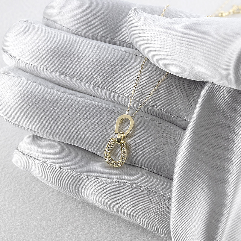 18金 馬蹄 ネックレス ダイヤモンド ペンダントトップ ピンスルー 45cm ゴールド 18k お守り ホースシュー 蹄鉄 男女兼用 あすつく 送料無料 セール saleの画像