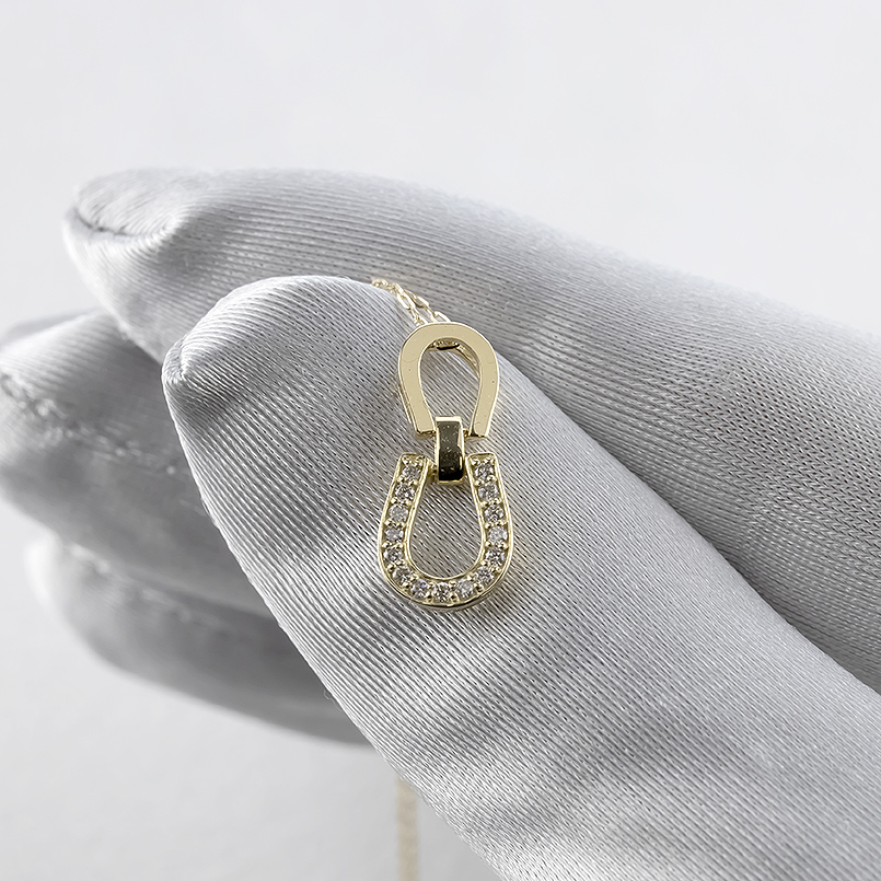 18金 馬蹄 ネックレス ダイヤモンド ペンダントトップ ピンスルー 45cm ゴールド 18k お守り ホースシュー 蹄鉄 男女兼用 あすつく 送料無料 セール saleの画像