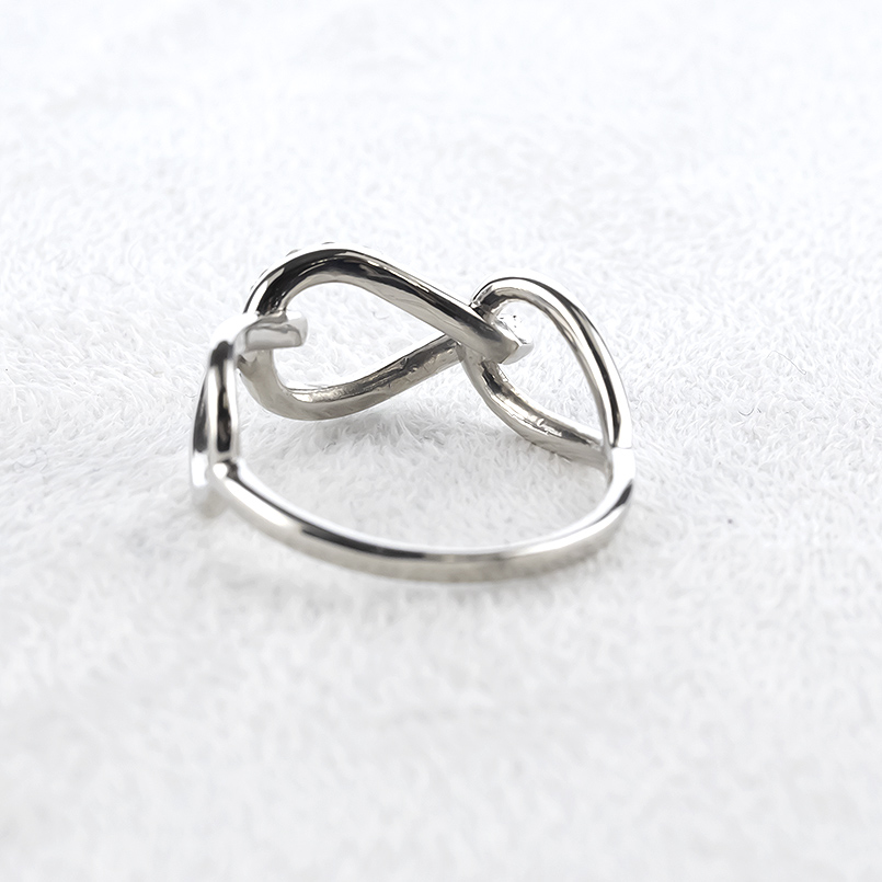 プラチナ リング ダイヤモンド 0.2ct レディース 13号 pt900 指輪 お守り 太め ひねり ダイヤ 婚約指輪 ピンキーリング 人気 あすつく 送料無料 セール saleの画像