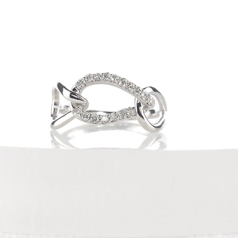 プラチナ リング ダイヤモンド 0.2ct レディース 13号 pt900 指輪 お守り 太め ひねり ダイヤ 婚約指輪 ピンキーリング 人気 あすつく 送料無料 セール saleの画像