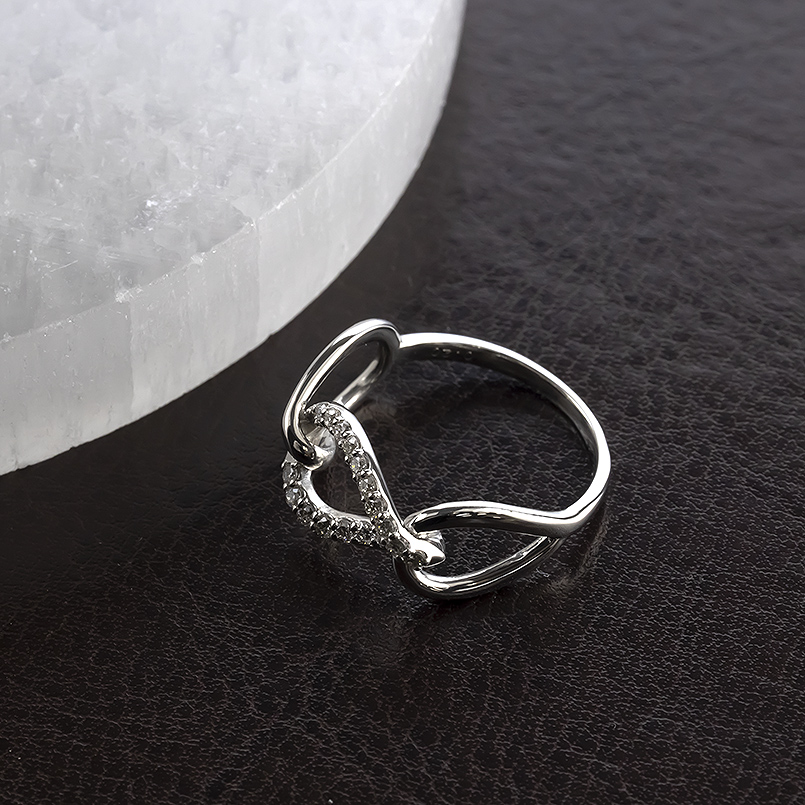 プラチナ リング ダイヤモンド 0.2ct レディース 13号 pt900 指輪 お守り 太め ひねり ダイヤ 婚約指輪 ピンキーリング 人気 あすつく 送料無料 セール saleの画像