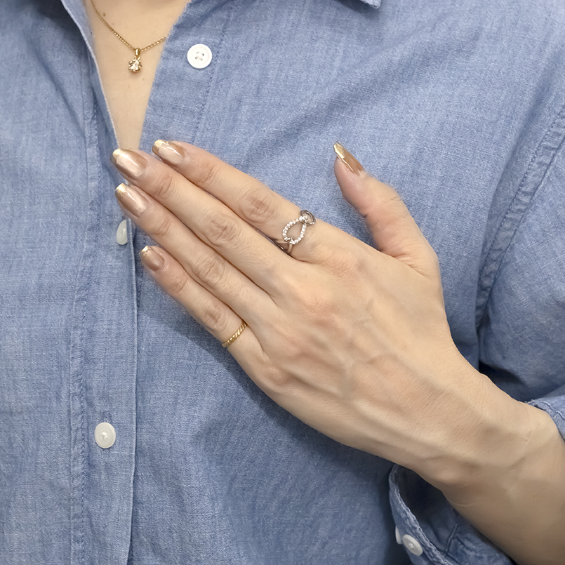 プラチナ リング ダイヤモンド 0.2ct レディース 13号 pt900 指輪 お守り 太め ひねり ダイヤ 婚約指輪 ピンキーリング 人気 あすつく 送料無料 セール saleの画像